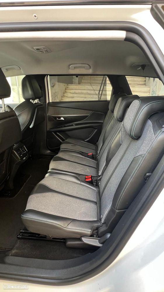 Peugeot 5008 - 12