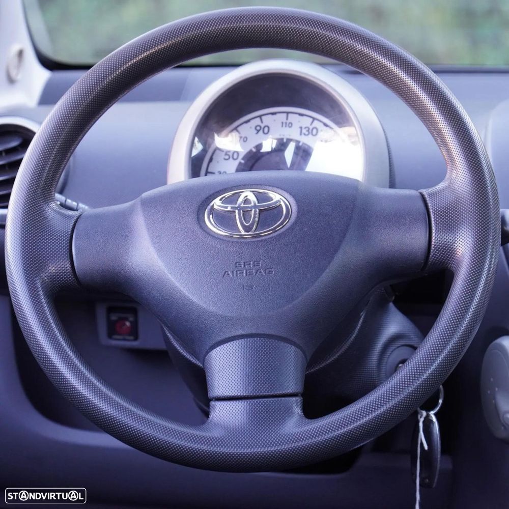 Toyota Aygo - 12