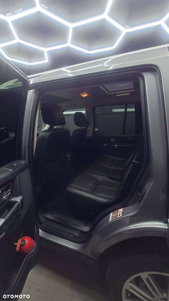 Land Rover Discovery 3.0 SD V6 HSE - 9