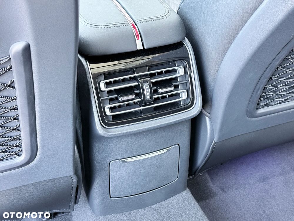 Hongqi HS5 2.0T Executive AWD - 33
