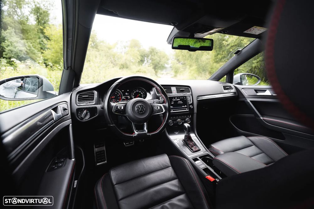 VW Golf GTI Performance BlueMotion DSG - 22