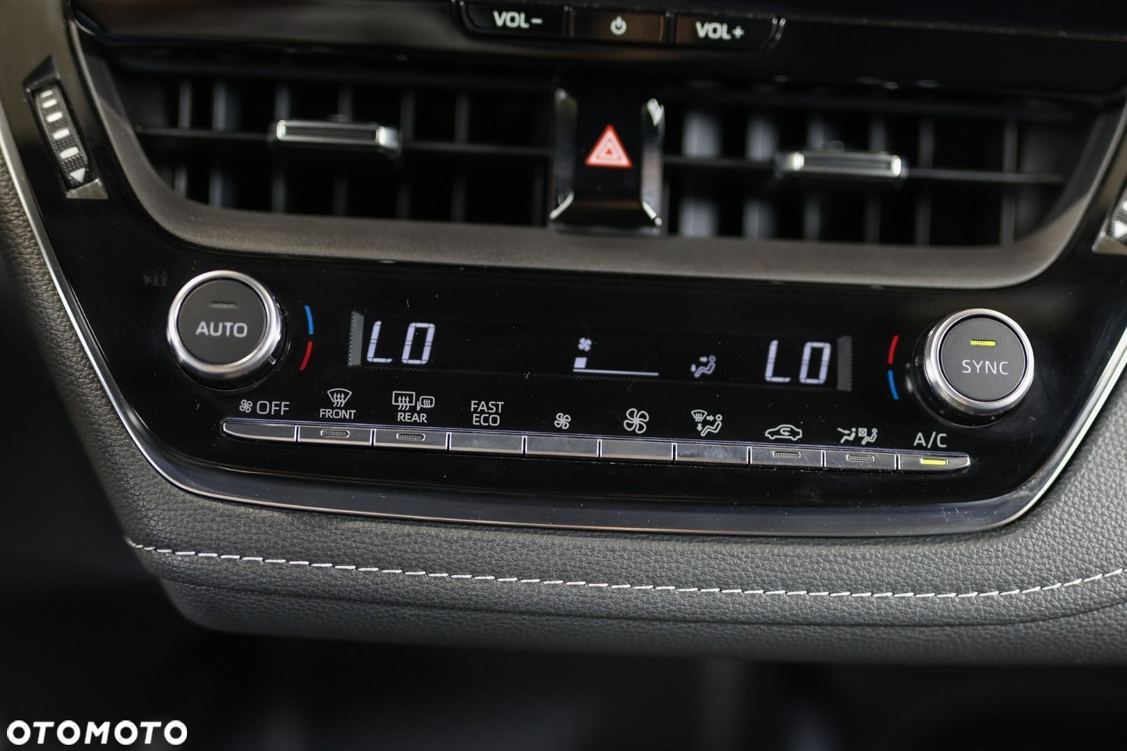 Toyota Corolla - 23