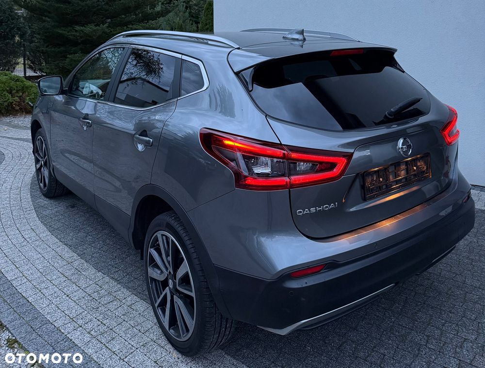 Nissan Qashqai 1.6 DIG-T TEKNA+ - 11