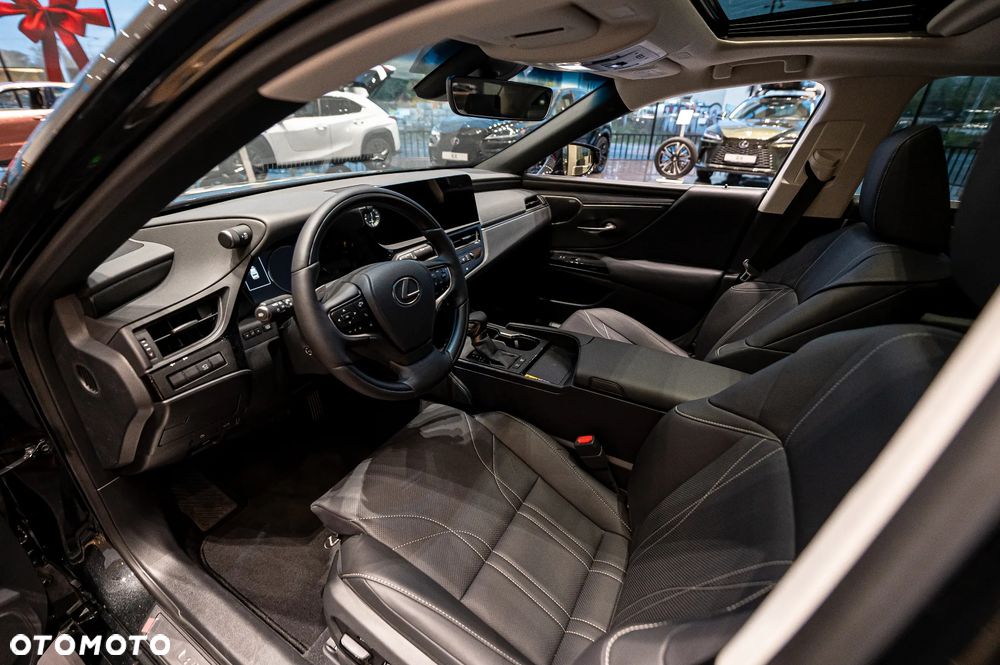 Lexus ES 300h Prestige - 15
