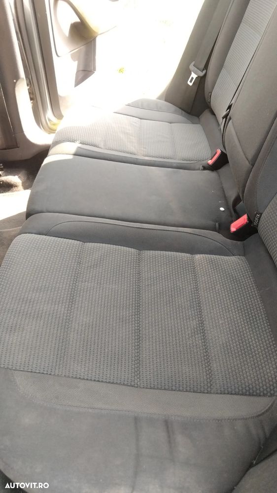 Volkswagen Golf 2.0 TDI Comfortline - 10