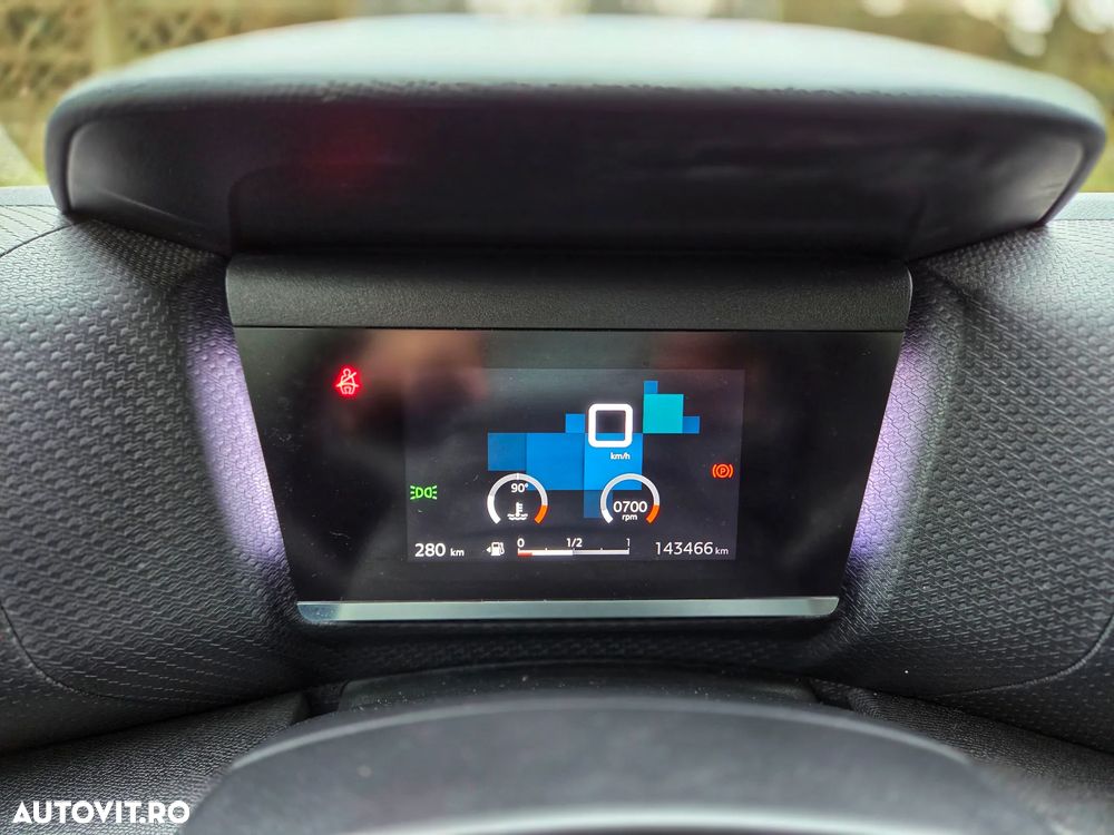 Citroën C4 PureTech 130 Stop&Start FEEL PACK - 22