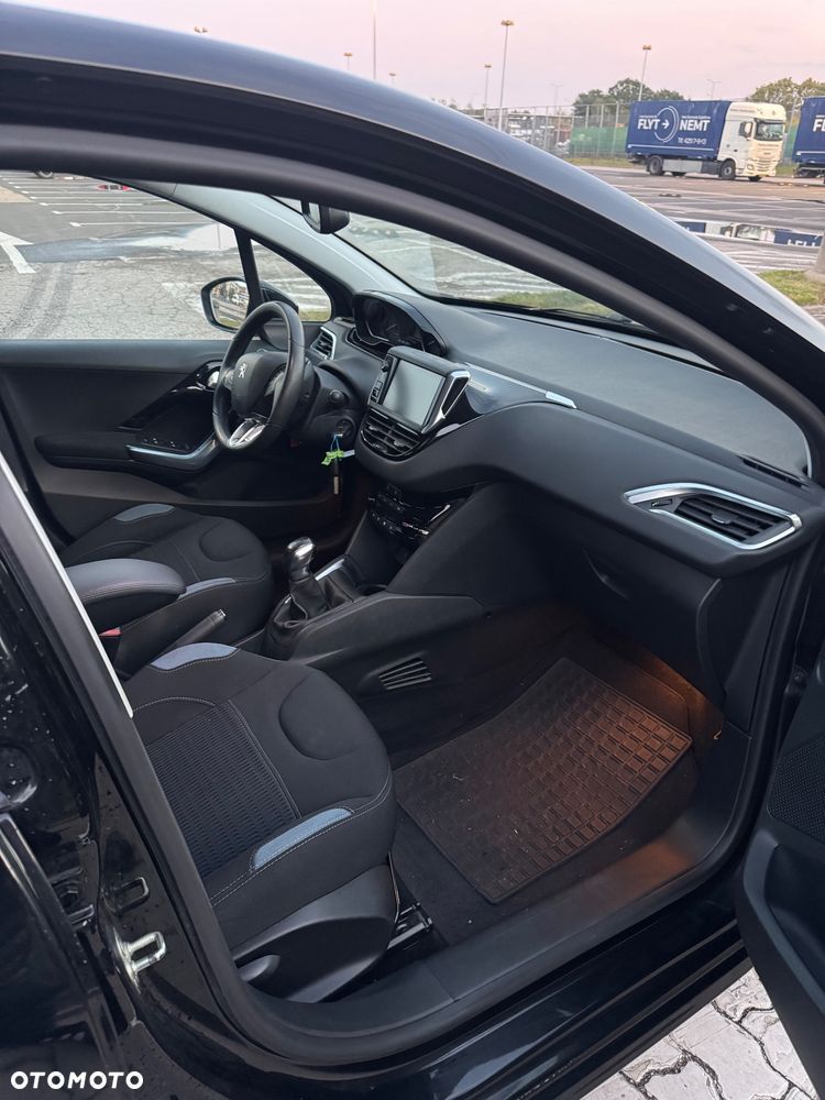 Peugeot 208 1.6 VTi Allure - 11