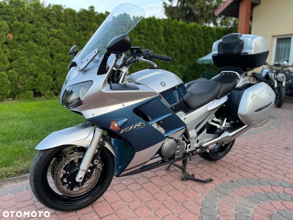 Yamaha FJR - 36