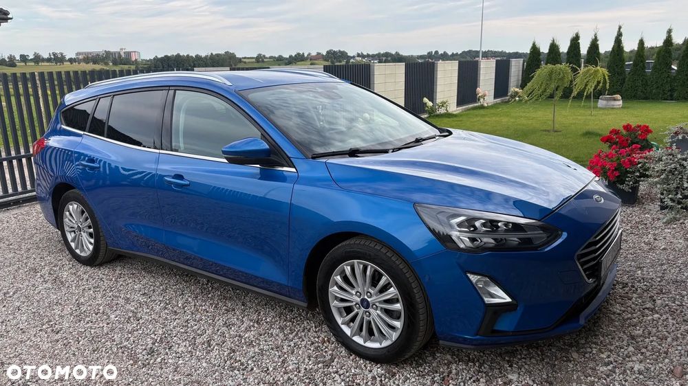 Ford Focus 1.0 EcoBoost Titanium - 4