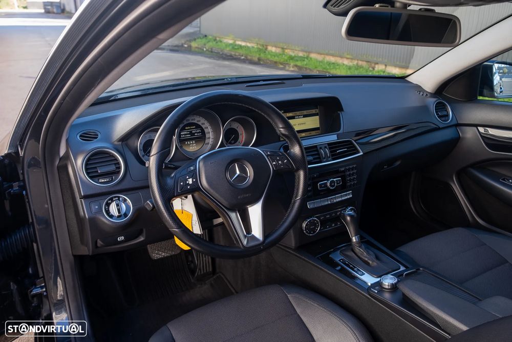 Mercedes-Benz C 220 - 34