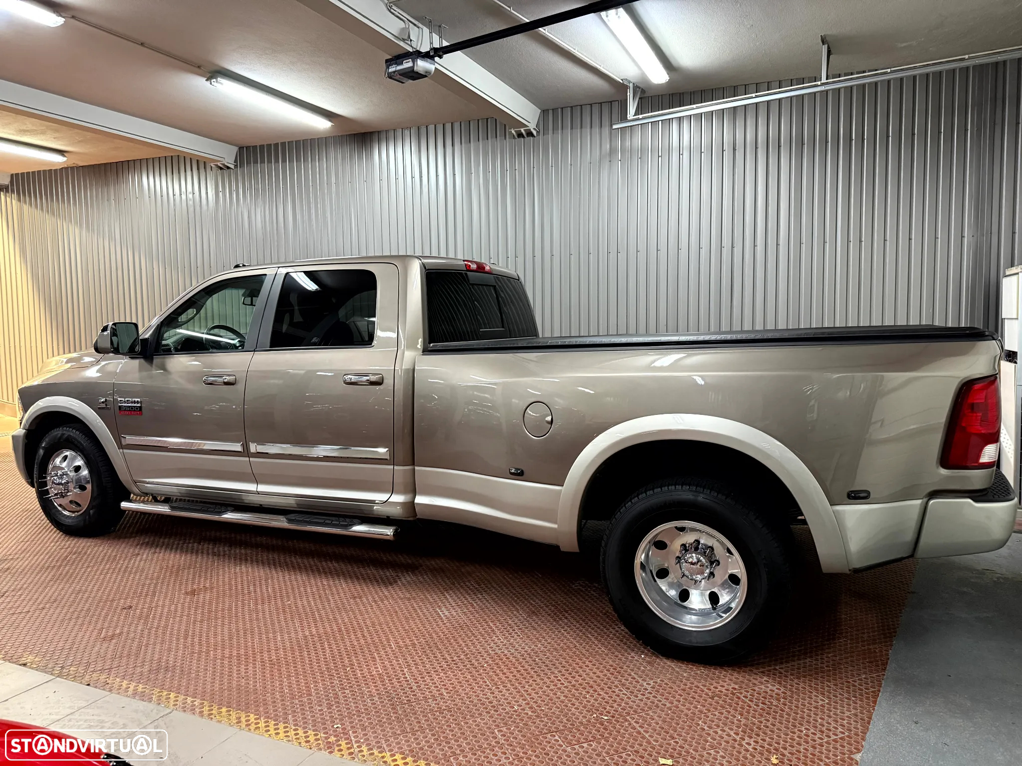 Dodge RAM 3500 Dually 6.7 Cummins Laramie - 3