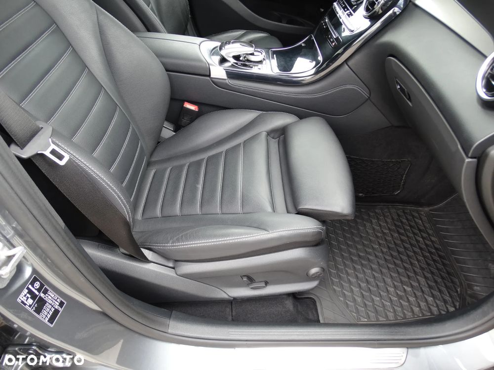 Mercedes-Benz GLC - 9