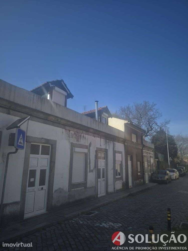 EXCELENTE  MORADIA EM BESSA LEITE PORTO - Grande imagem: 2/33