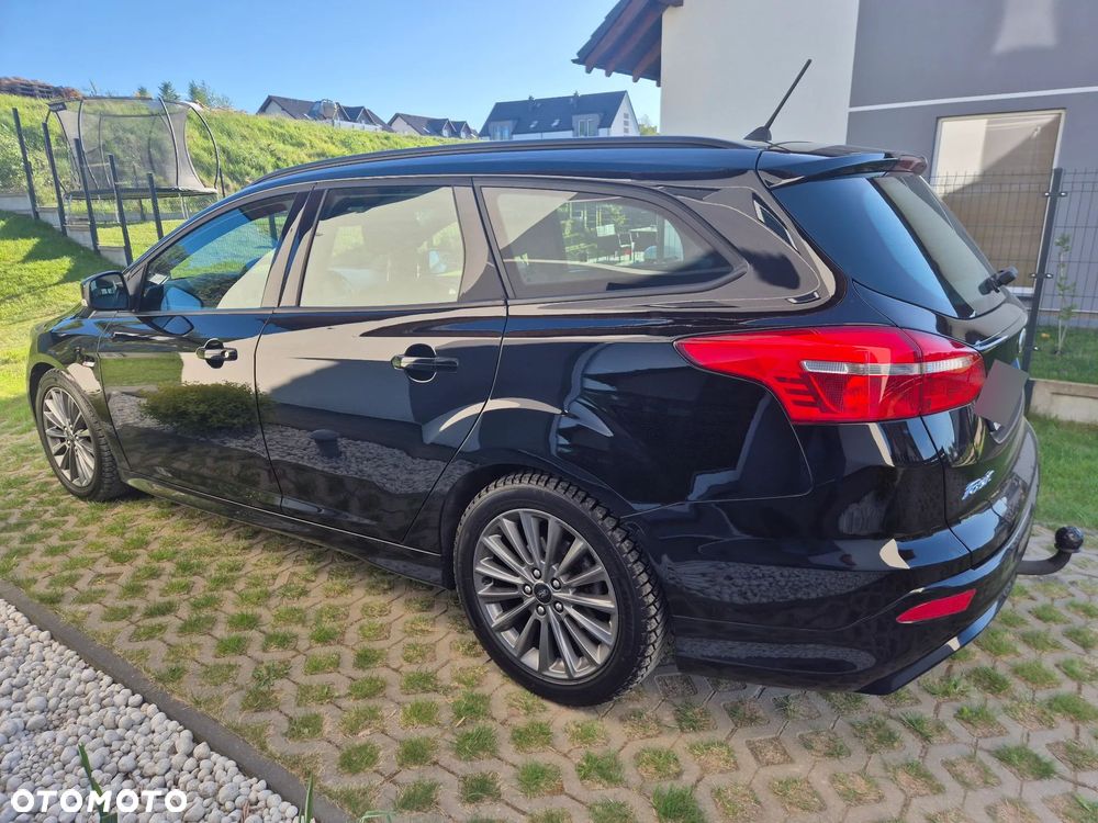 Ford Focus 1.5 EcoBlue Start-Stopp-System ST-LINE - 10