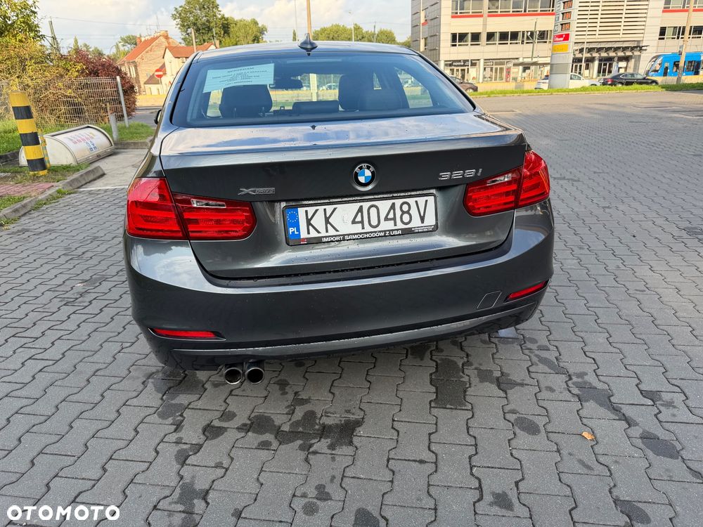BMW 3 Series 2015 photo 5