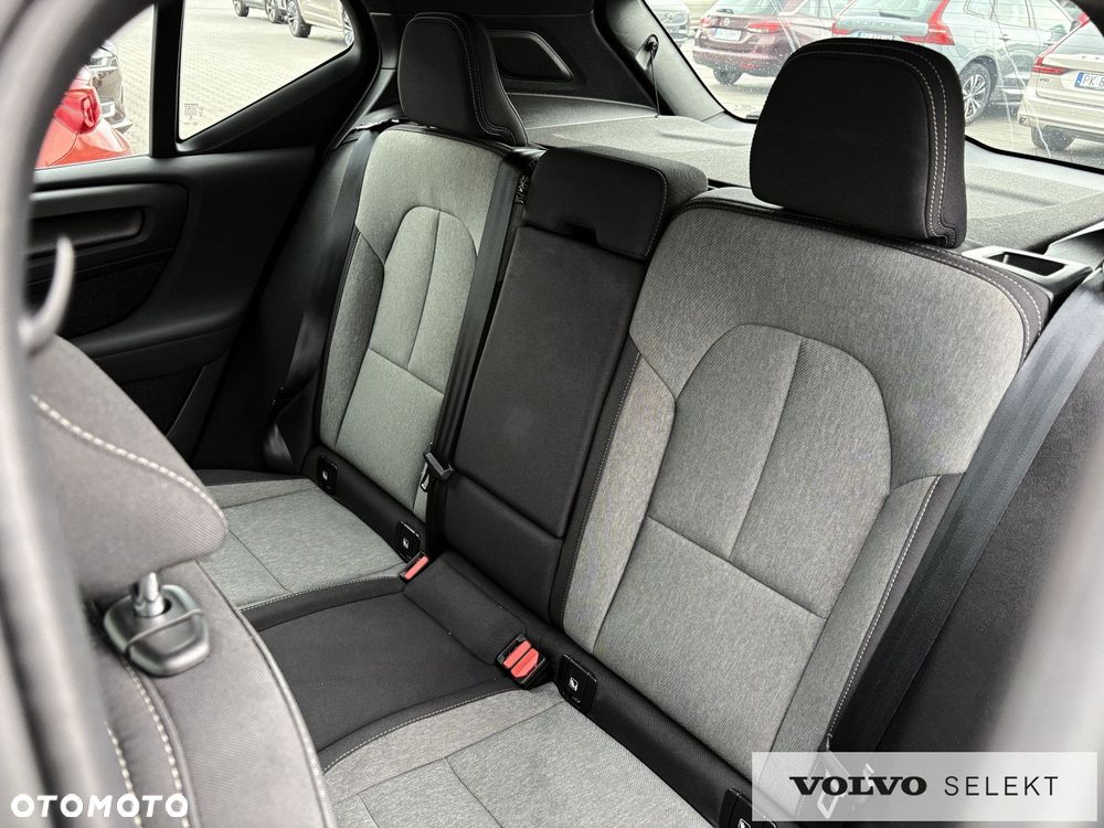 Volvo XC 40 - 26
