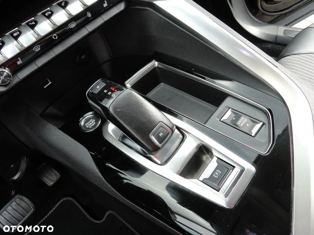 Peugeot 3008 BlueHDi 130 Stop & Start EAT8 Allure - 14