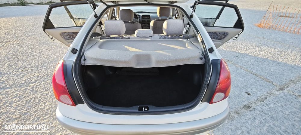 Toyota Corolla Liftback 1.3 Luna AC - 17