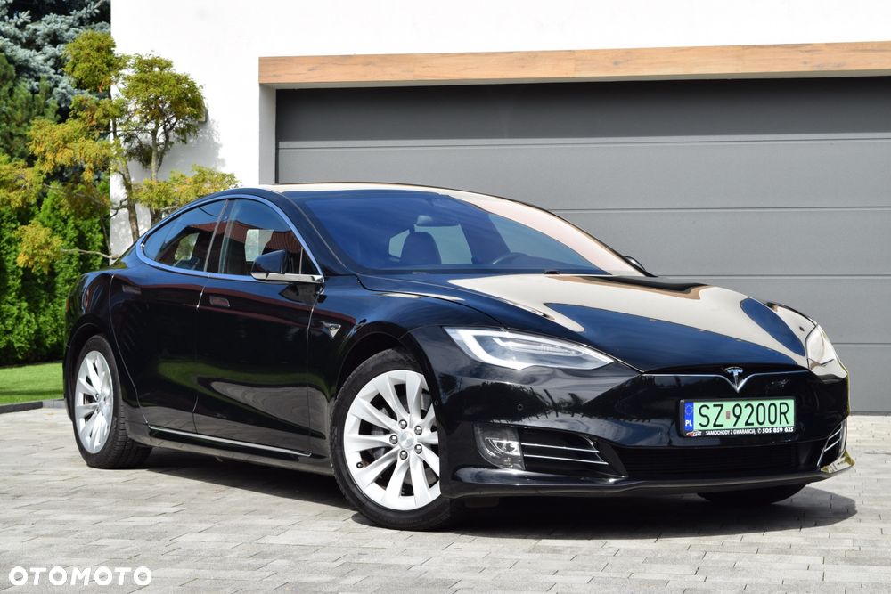 Tesla Model S Long Range Plus - 2
