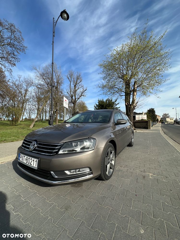 Volkswagen Passat 2.0 TDI Comfortline - 8