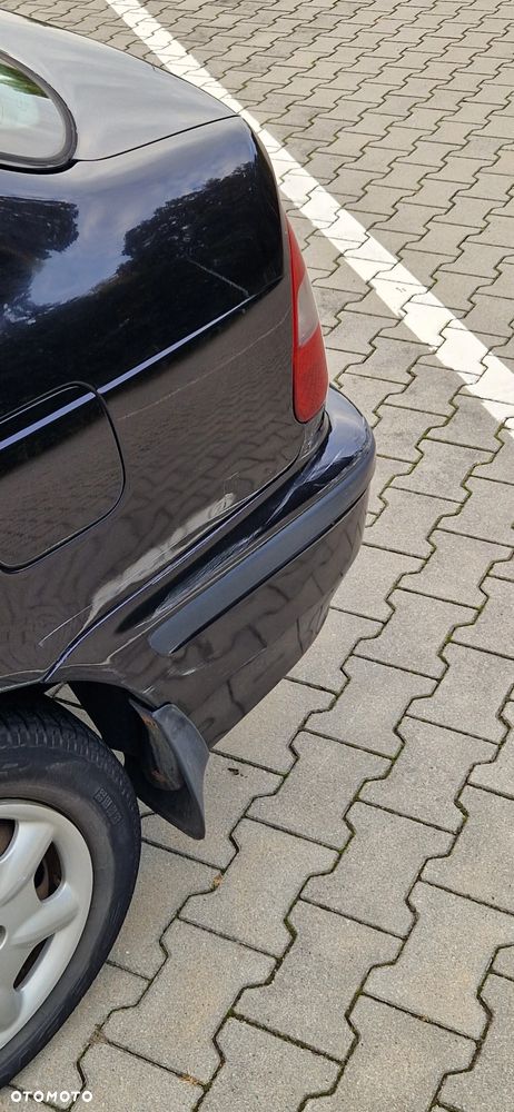 Honda Civic 1.4i S - 12