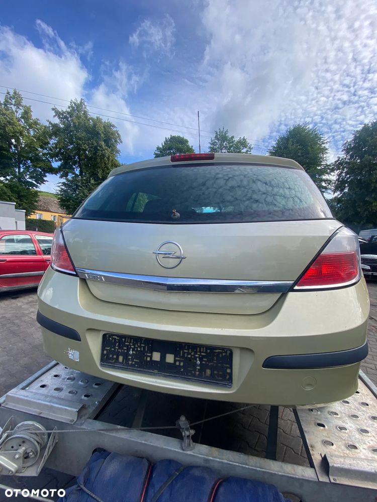 Opel Astra H na części - 3