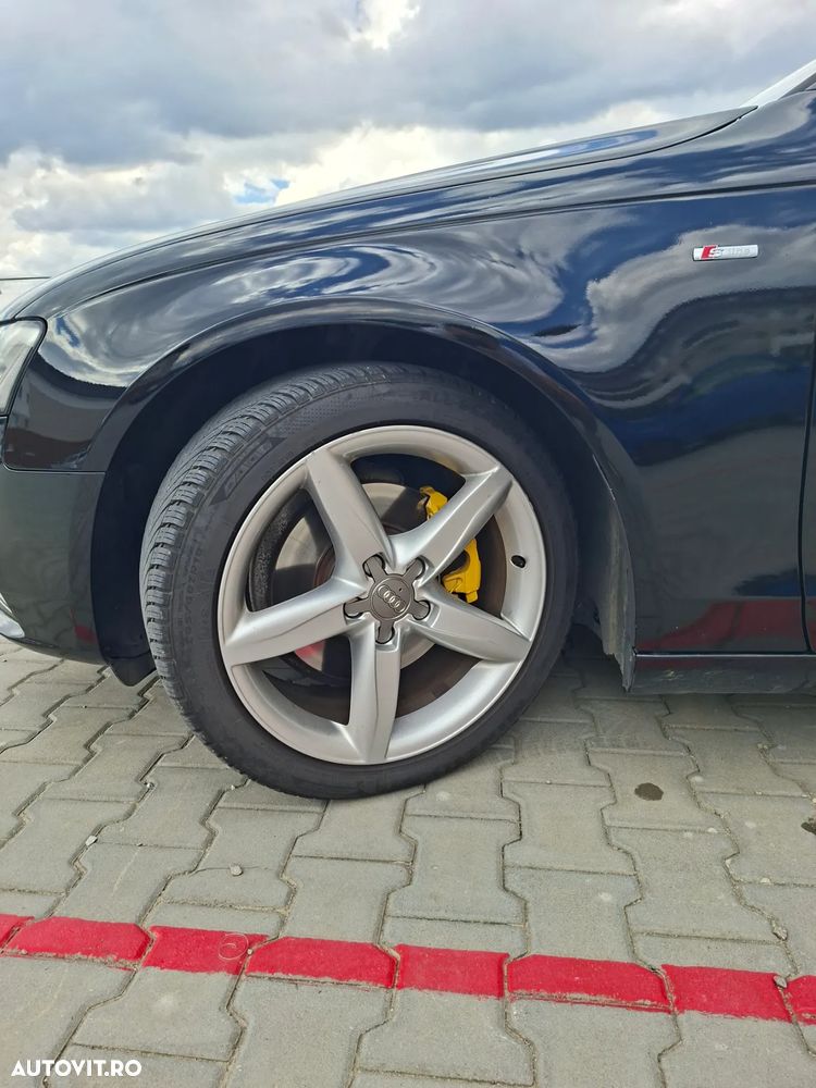 Audi A4 Avant 2.0 TDI - 4