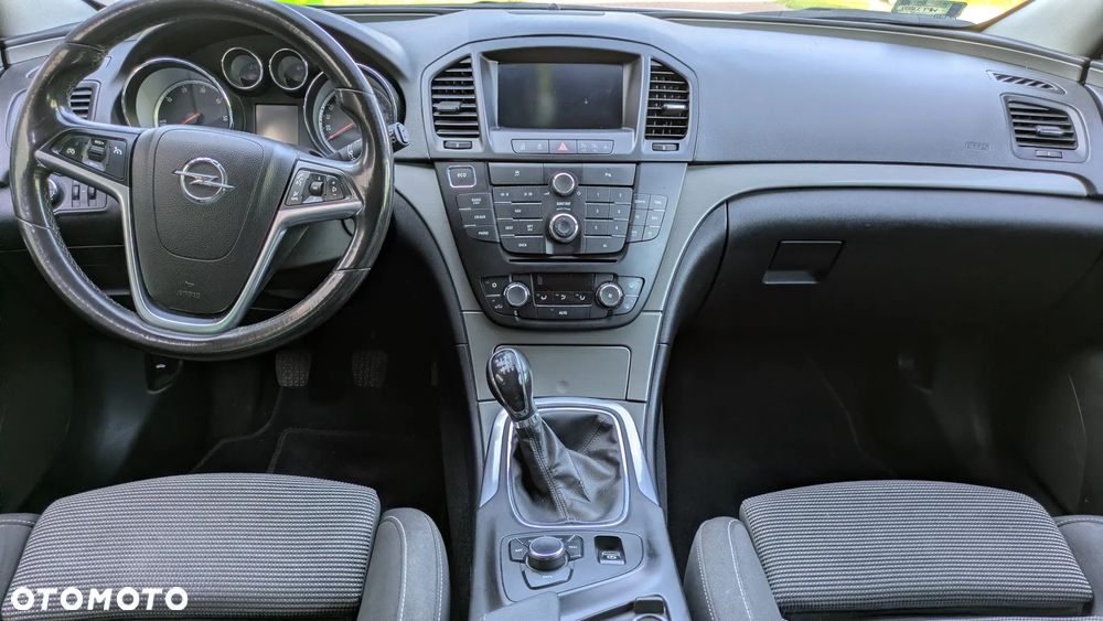 Opel Insignia - 11