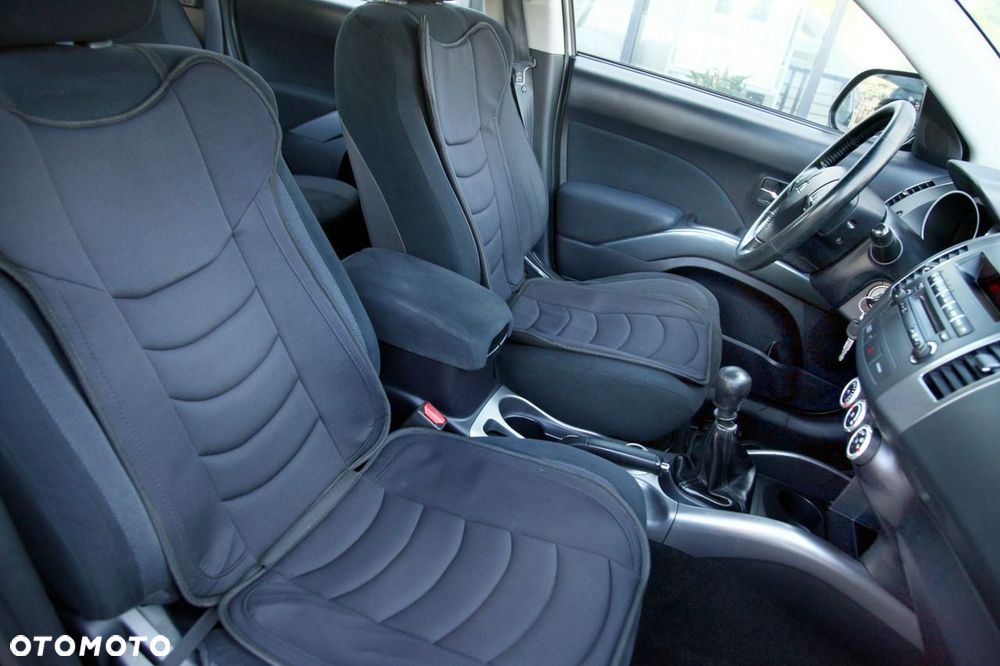 Mitsubishi Outlander - 15