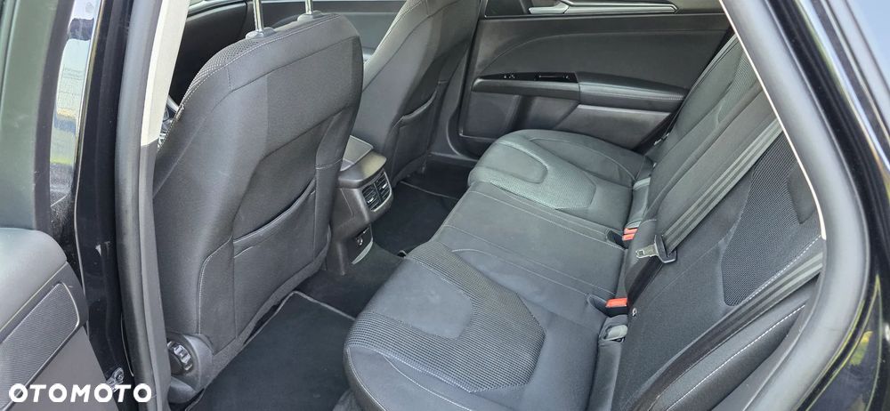 Ford Mondeo SW - 11