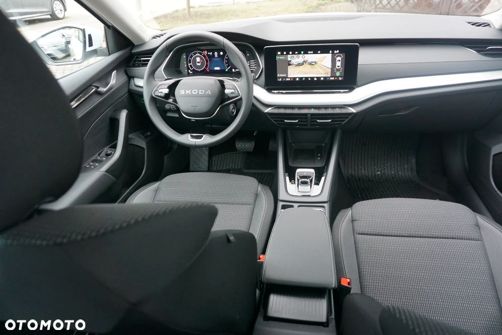 Skoda Octavia 2.0 TDI Edition 130 Selection DSG - 17