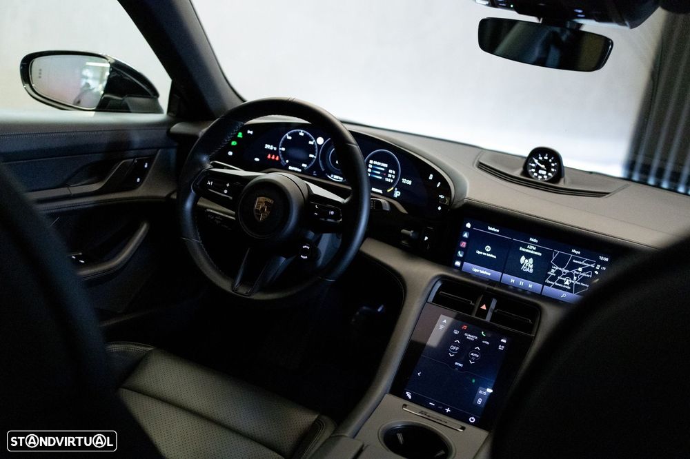 Porsche Taycan 4S Bateria Performance Plus - 6