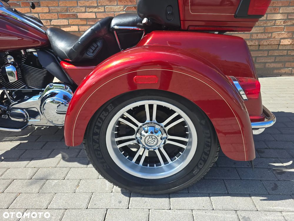 Harley-Davidson Street Glide Trike - 18