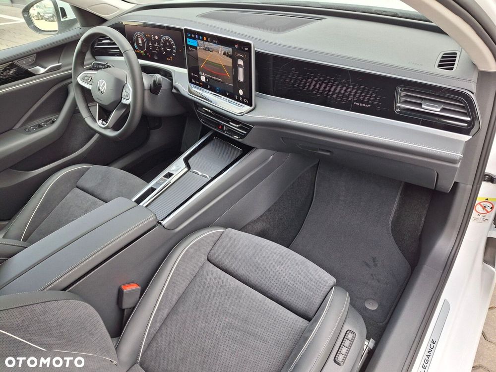 Volkswagen Passat Variant 1.5 TSI EVO Elegance DSG - 18