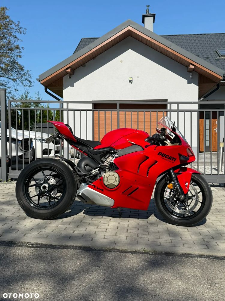 Ducati Panigale V4 - 1