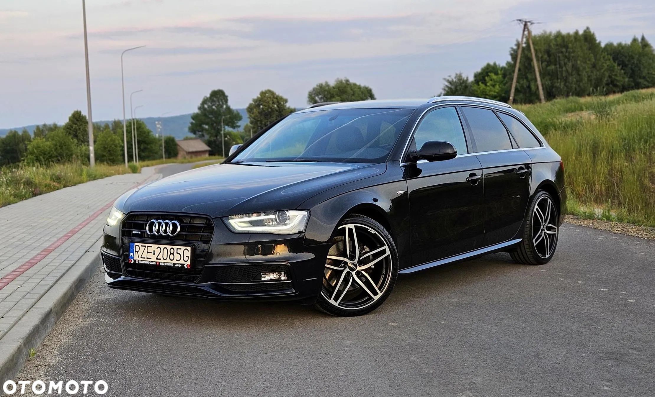 Audi A4 Avant 2.0 TDI DPF quattro S tronic S line Sportpaket - 1