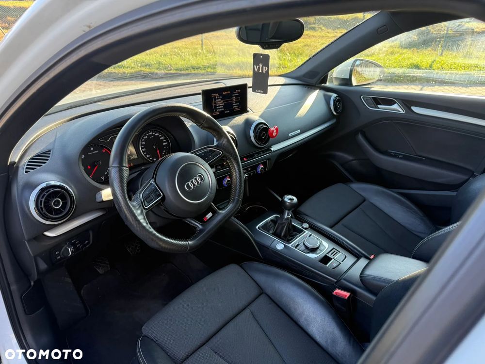 Audi A3 Limousine 2.0 TDI quattro S line Sportpaket - 37