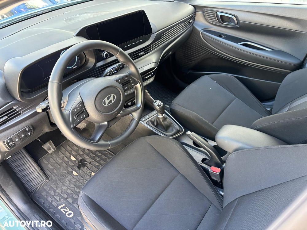 Hyundai i20 - 12