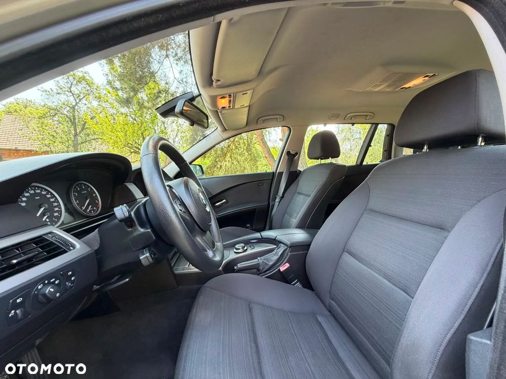 BMW Seria 5 525i - 16