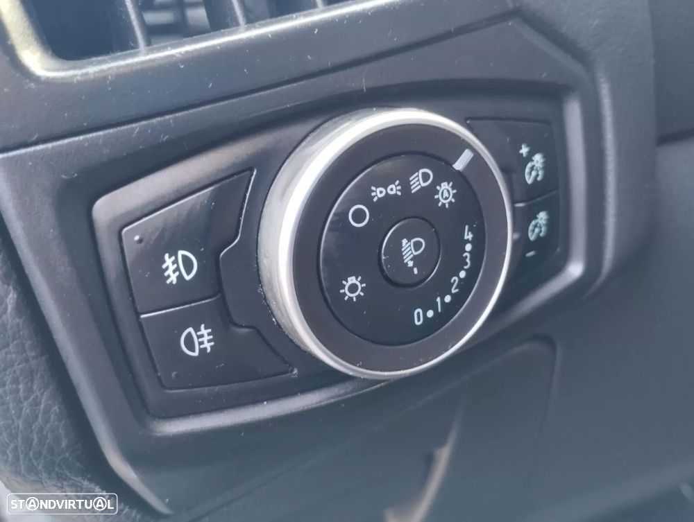 Ford Focus 1.0 EcoBoost Titanium - 21