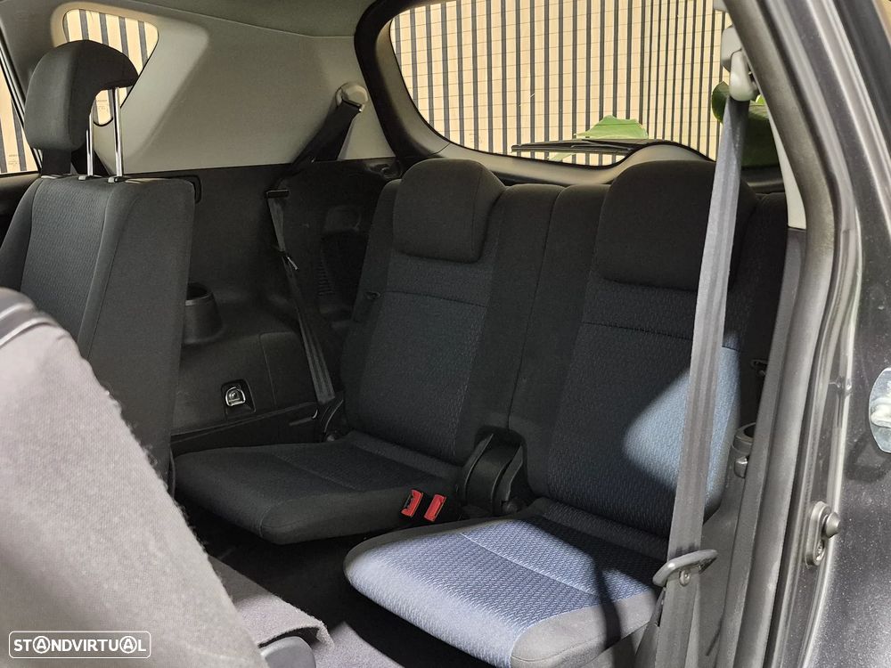 Toyota Verso 1.6 D-4D Comfort - 13