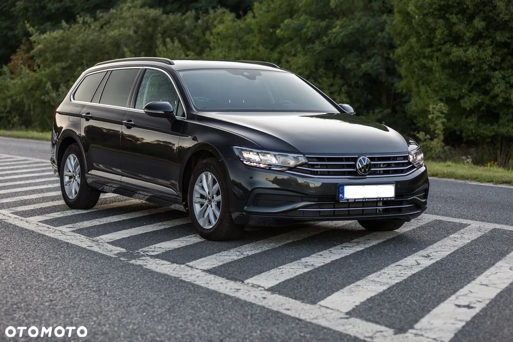 Volkswagen Passat 1.5 TSI EVO Business DSG - 1