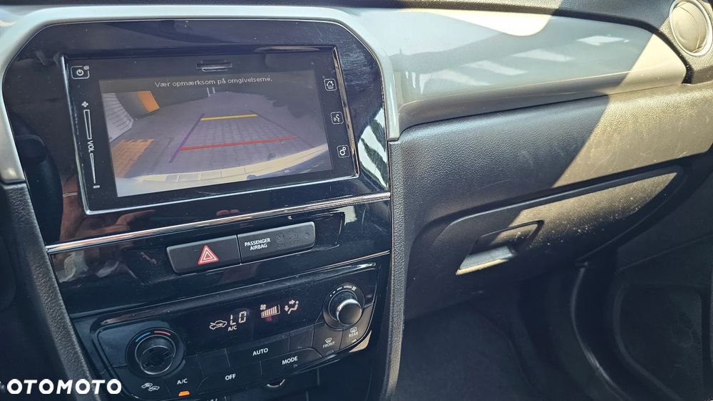 Suzuki Vitara 1.6 Premium 2WD - 26