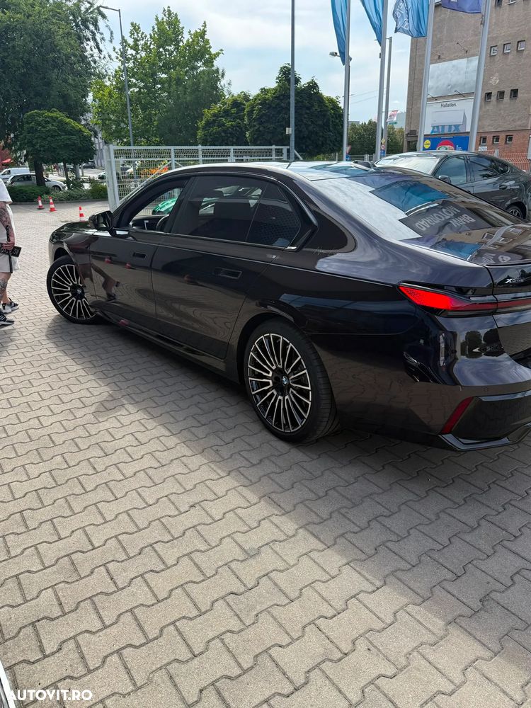BMW Seria 7 - 8