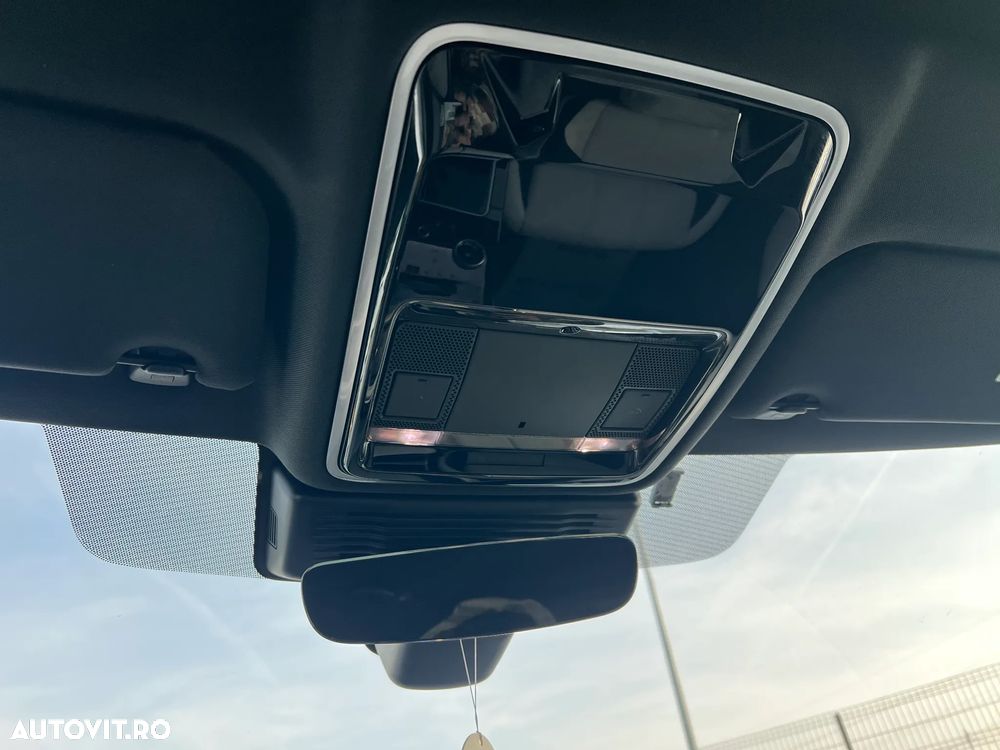 Land Rover Range Rover Velar 2.0 D200 MHEV Dynamic SE - 28