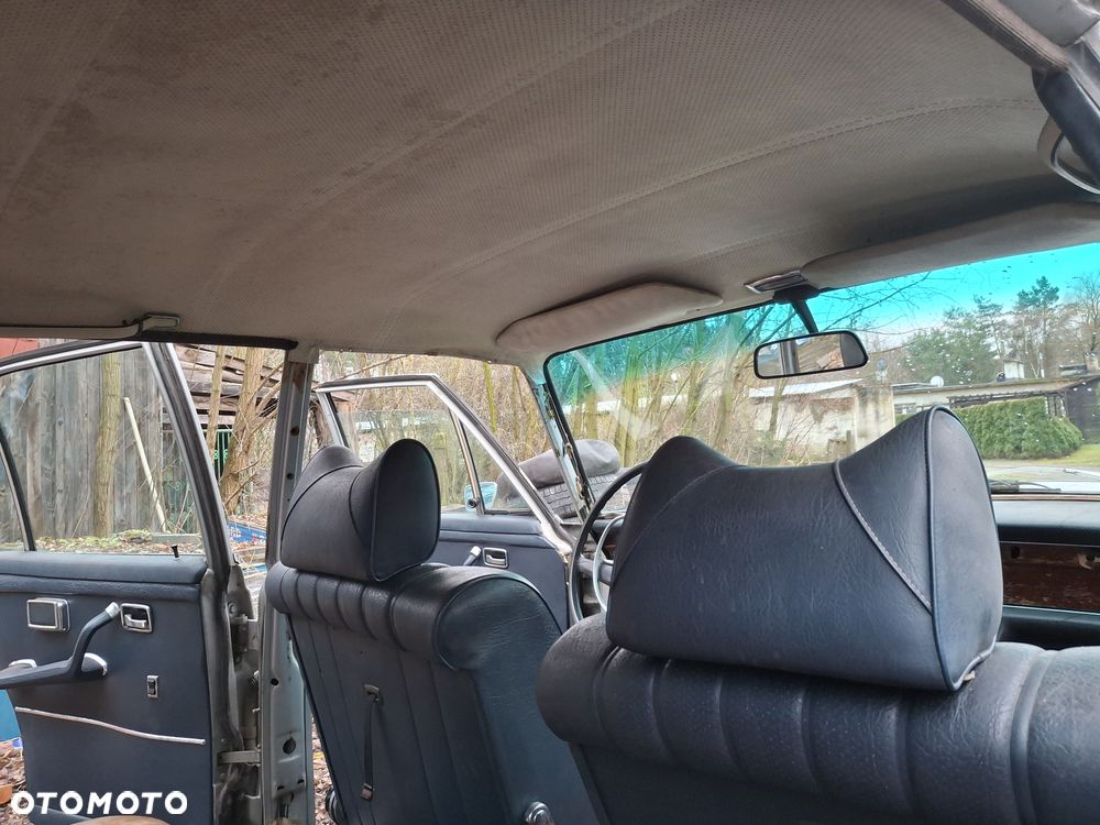 Mercedes-Benz 280 - 12