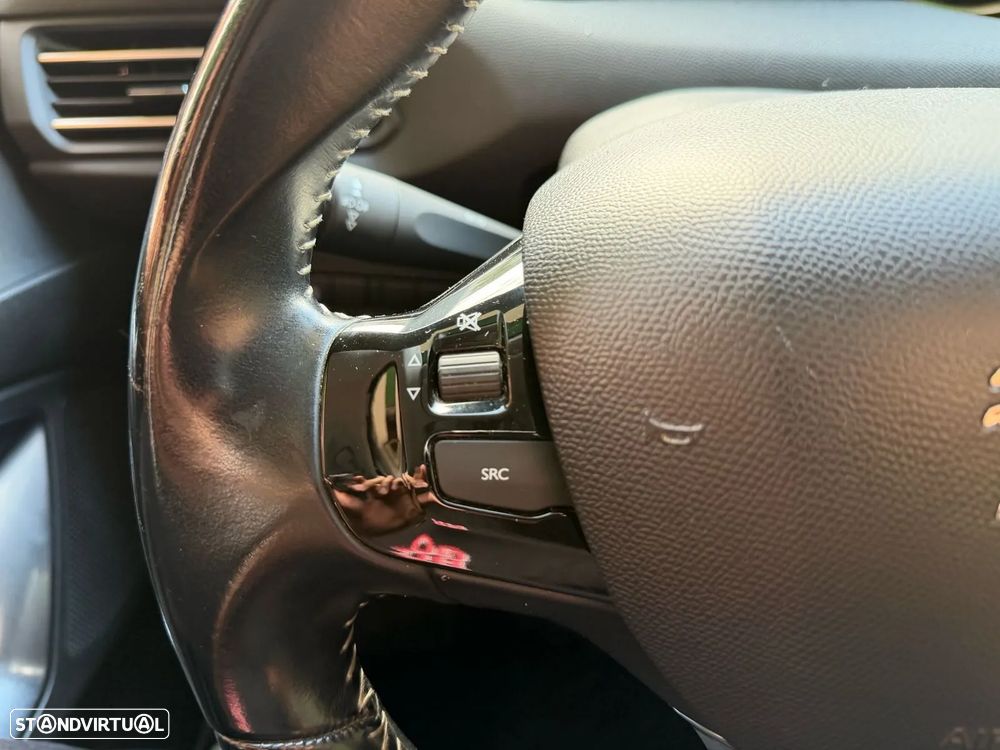 Peugeot 308 SW 1.2 PureTech Style - 14