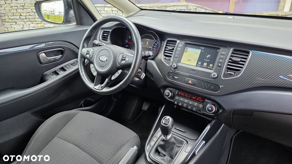 Kia Carens 1.7 CRDi Business Line 7os - 8