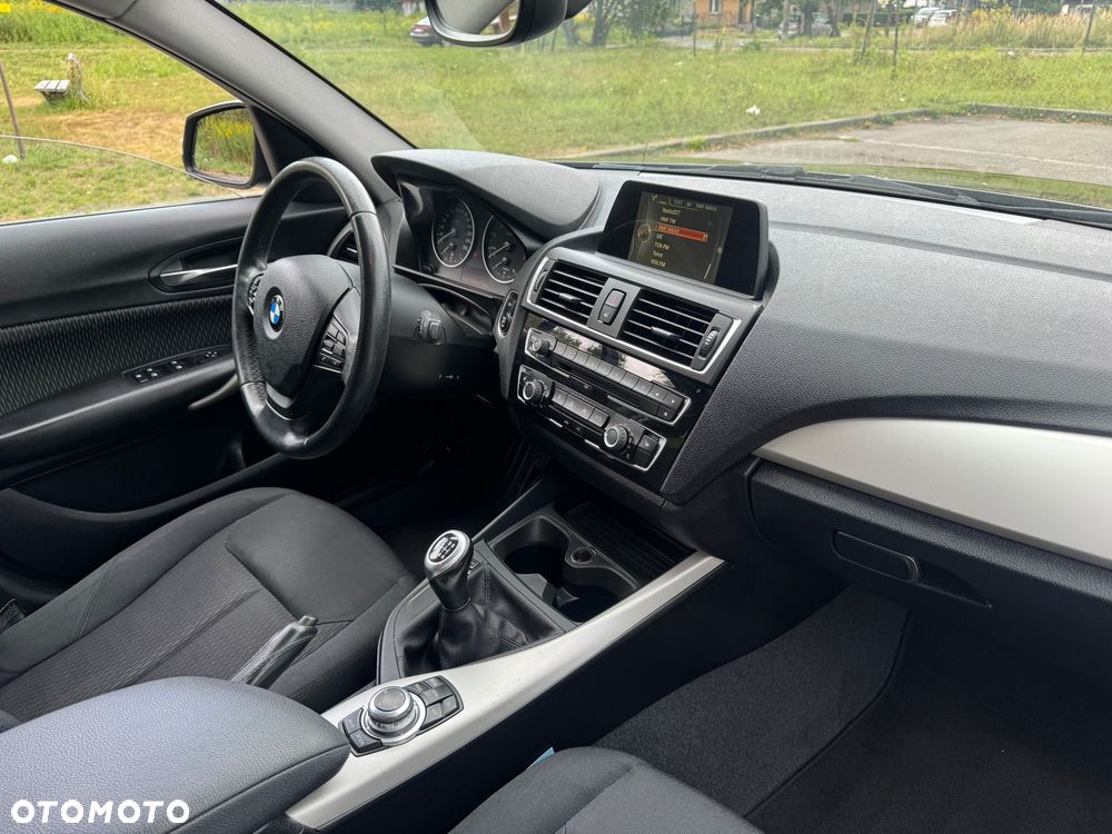 BMW Seria 1 118i Edition Metropolitan - 13