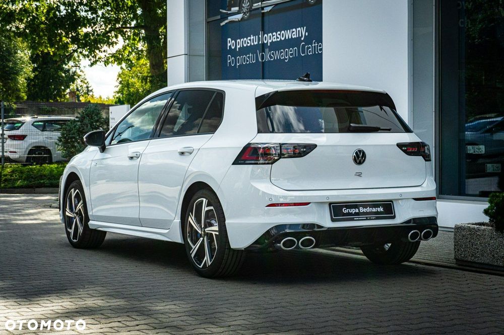 Volkswagen Golf - 9